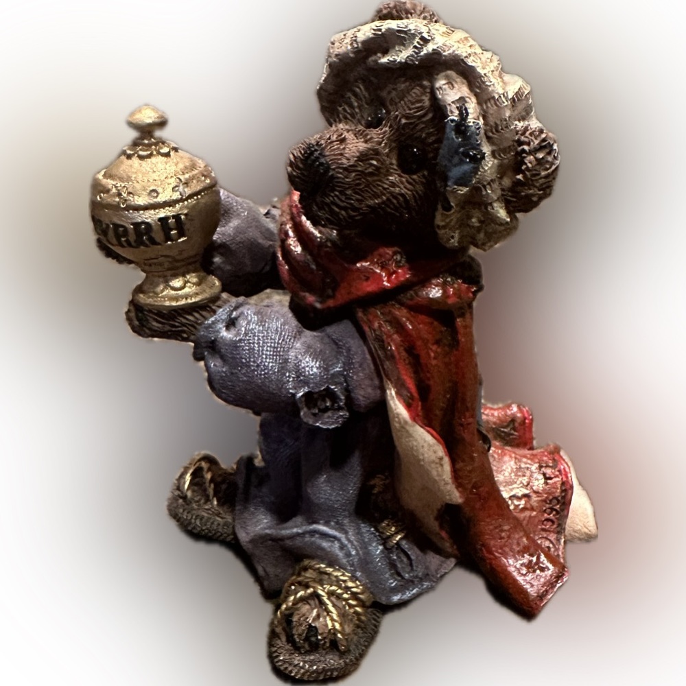 Boyd’s Bears Nativity Series Raleigh as Balthasar with Myrrh